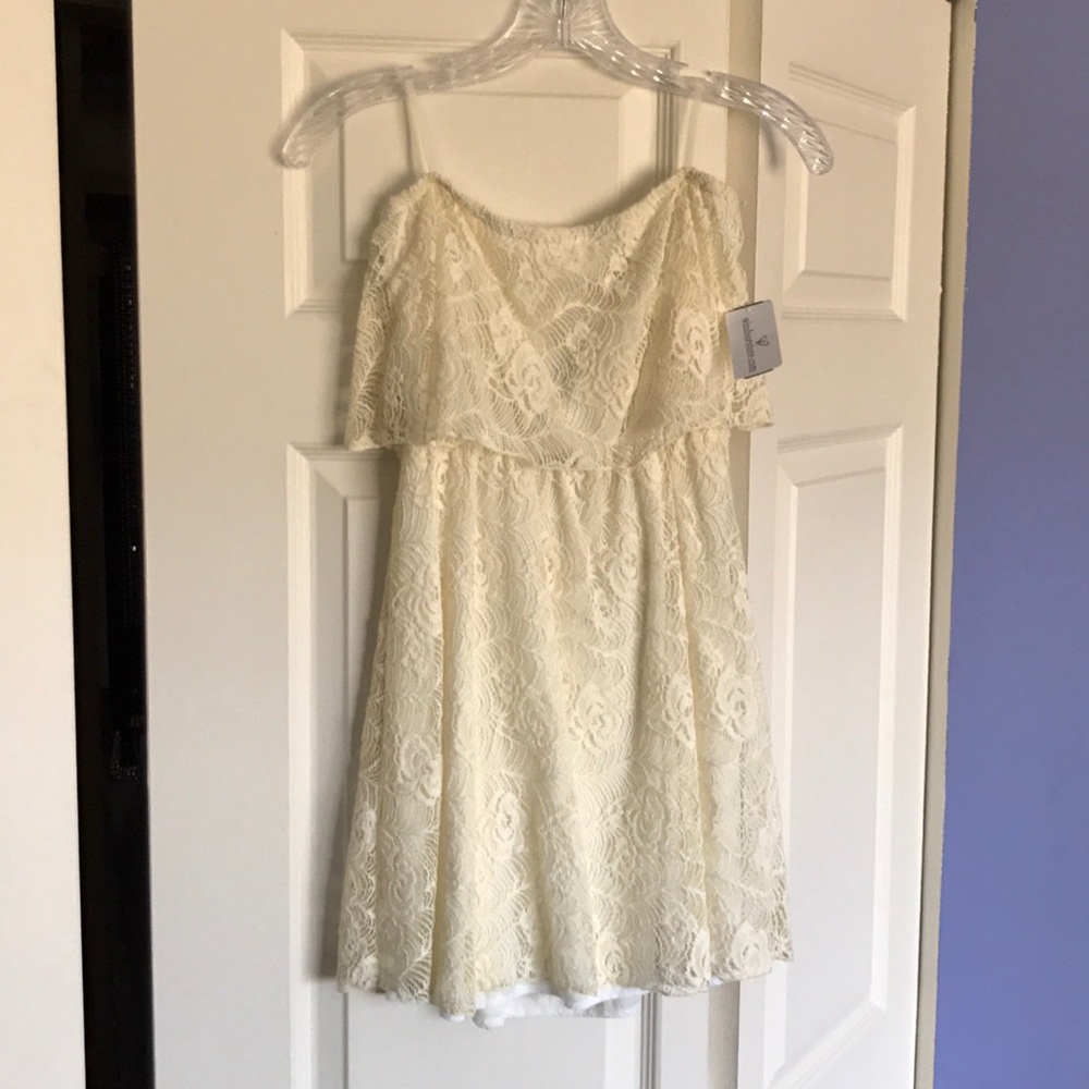 Never worn; tag still attached